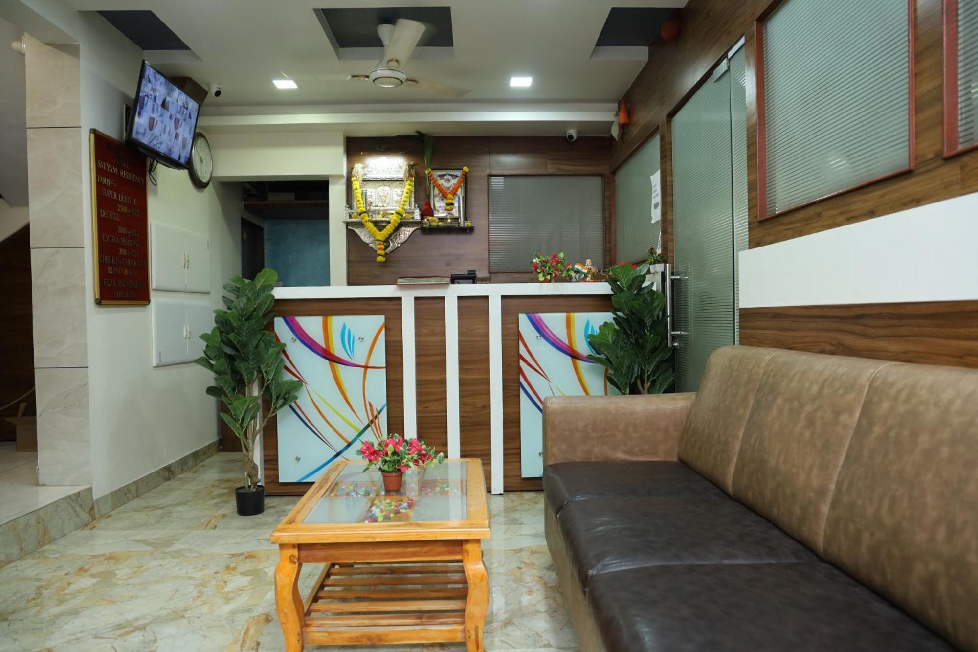 Hotel Satyam Residency نافي مومباي المظهر الخارجي الصورة