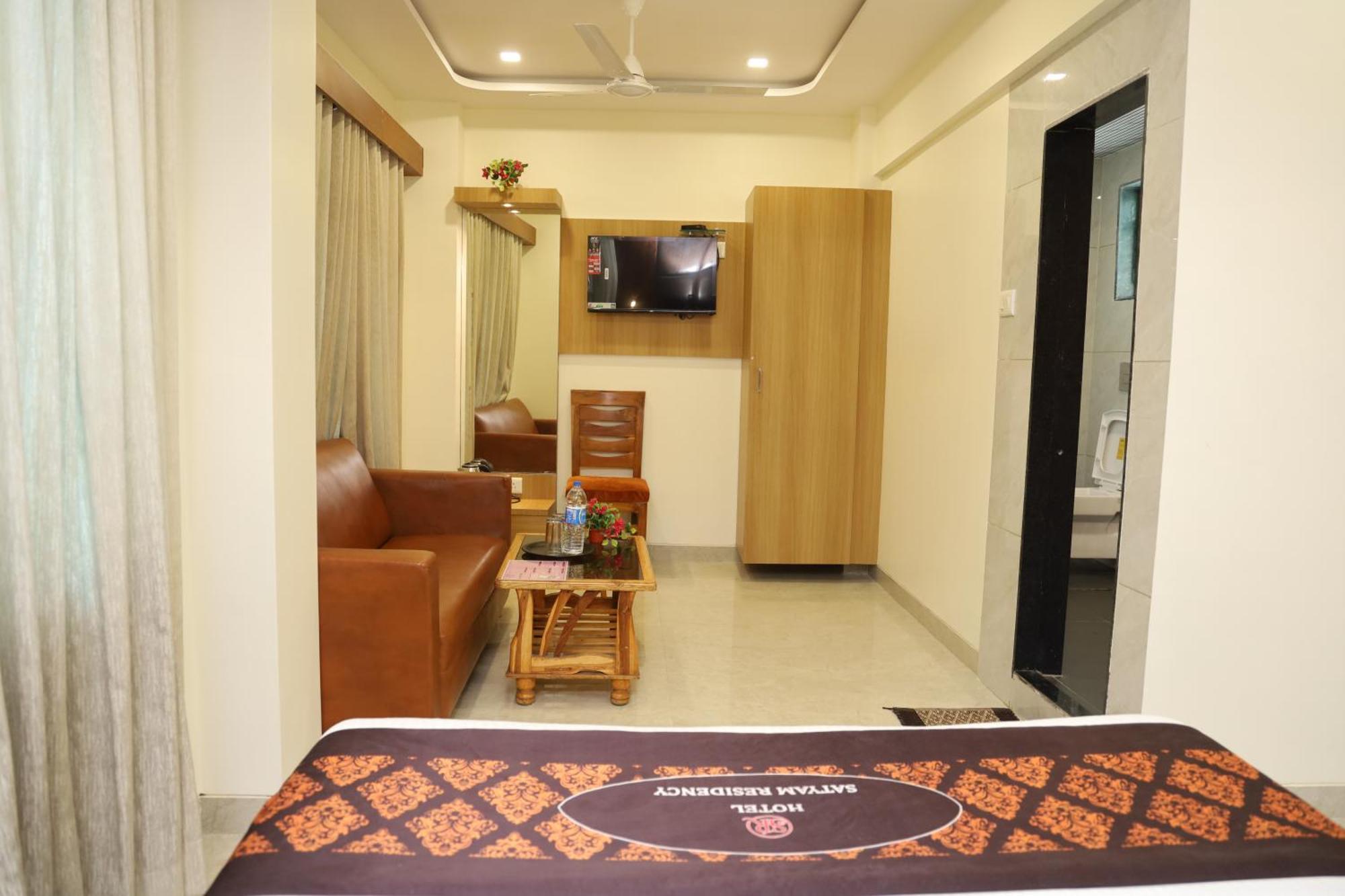 Hotel Satyam Residency نافي مومباي المظهر الخارجي الصورة
