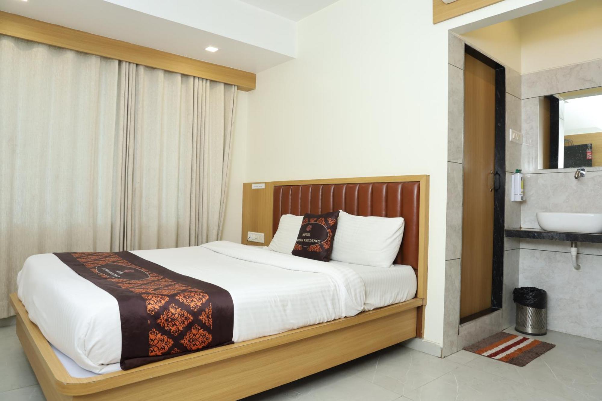 Hotel Satyam Residency نافي مومباي المظهر الخارجي الصورة